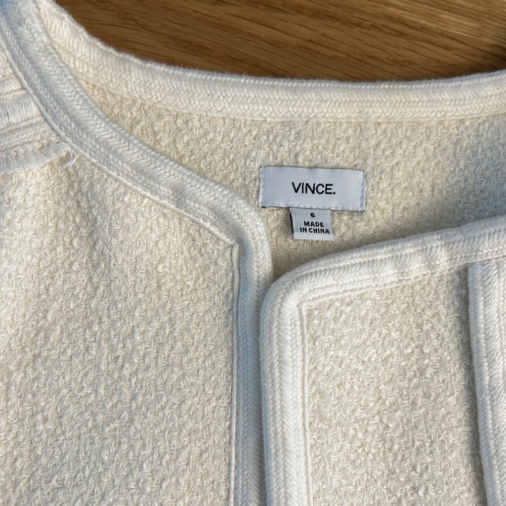 Beautiful Vince cream blazer/jacket size 6